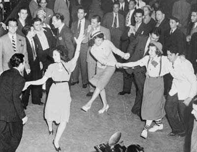 1940s_dance_party_vintage_photo
